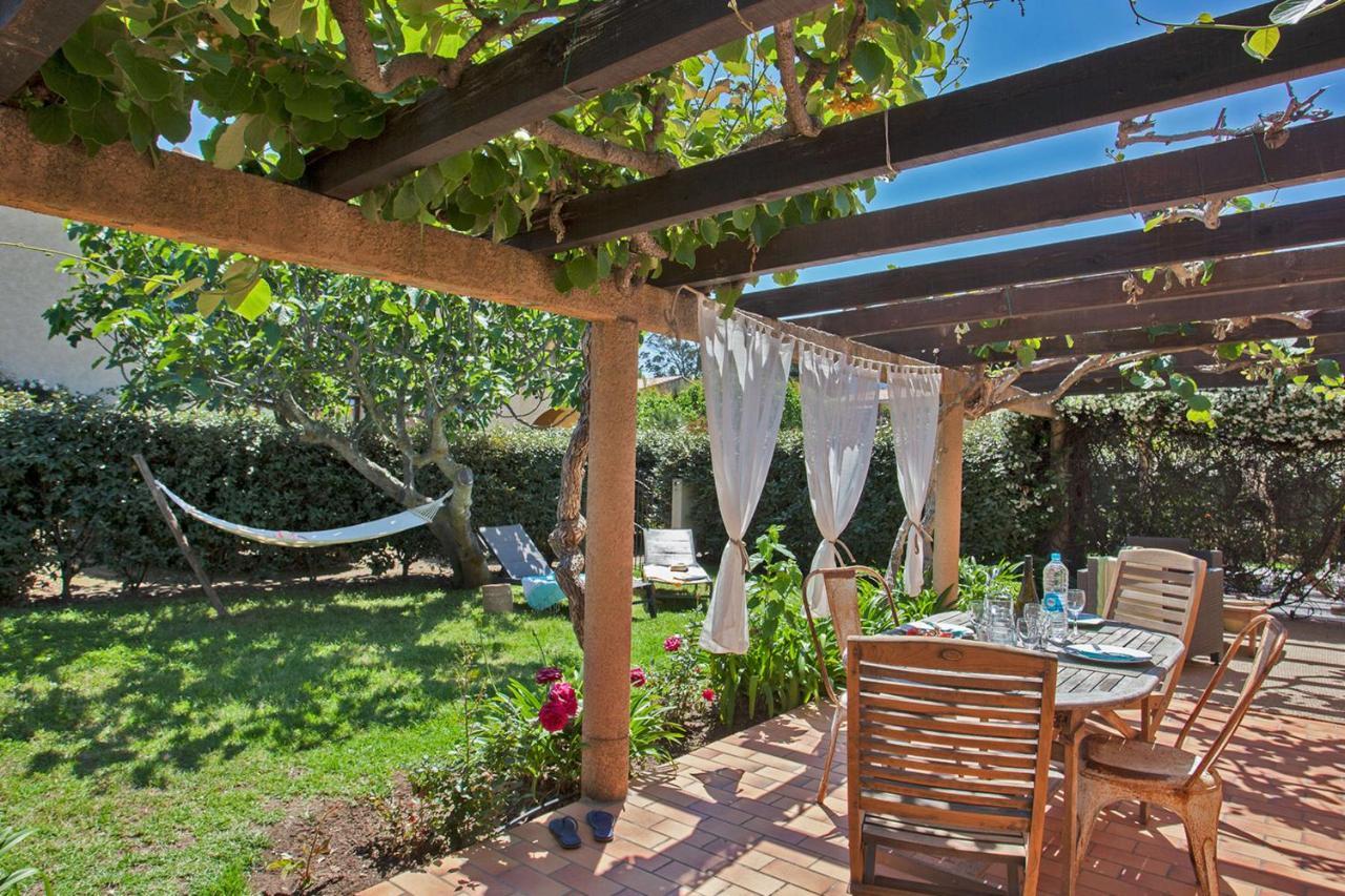 maison kiwi avec piscine chauffée terrasse jardin et bbq à Calvi Calvi (Corsica) Exterior foto