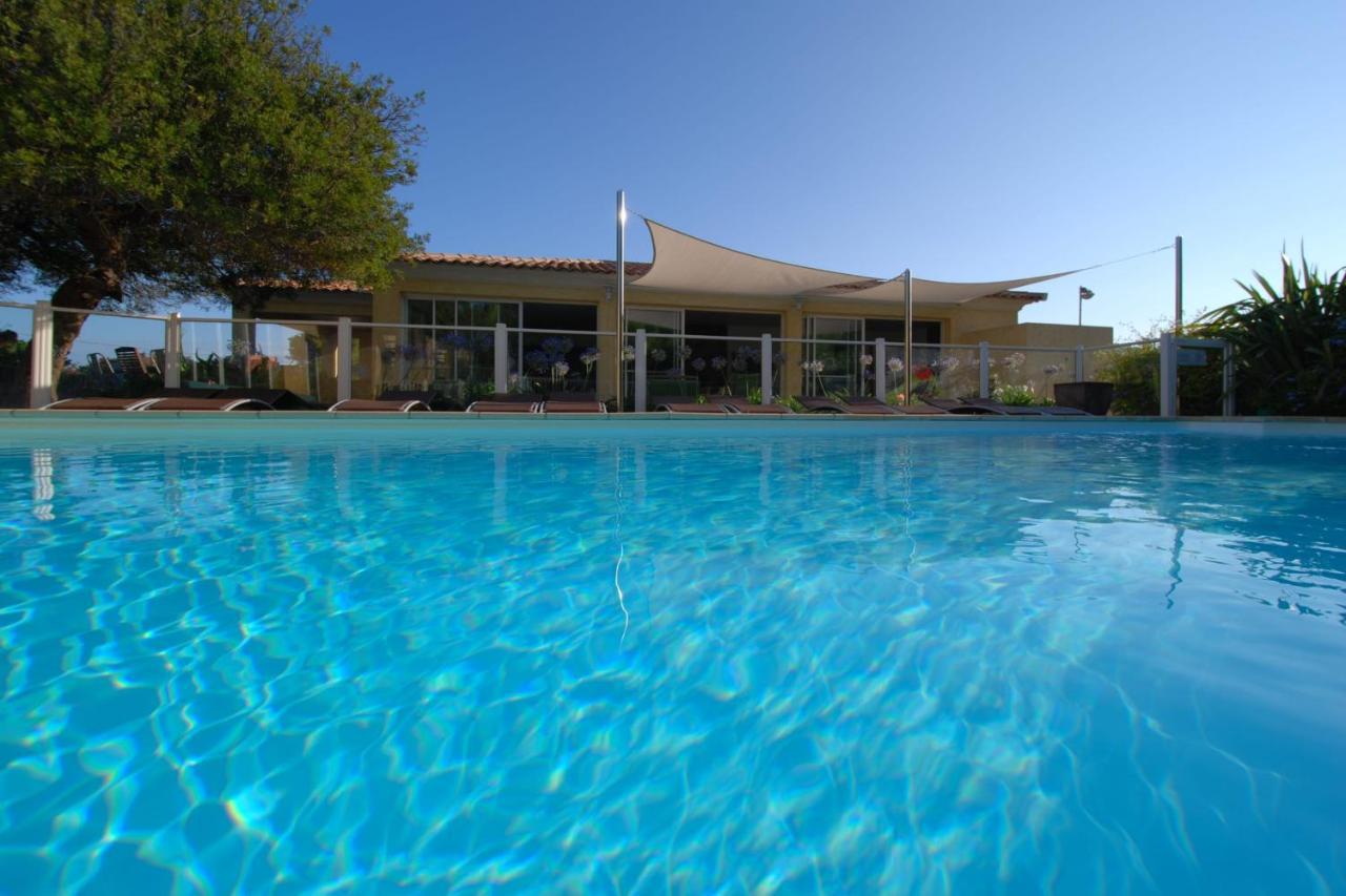 maison kiwi avec piscine chauffée terrasse jardin et bbq à Calvi Calvi (Corsica) Exterior foto
